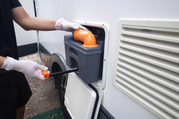 Best Best portable toilet rental  in Hoisington, KS